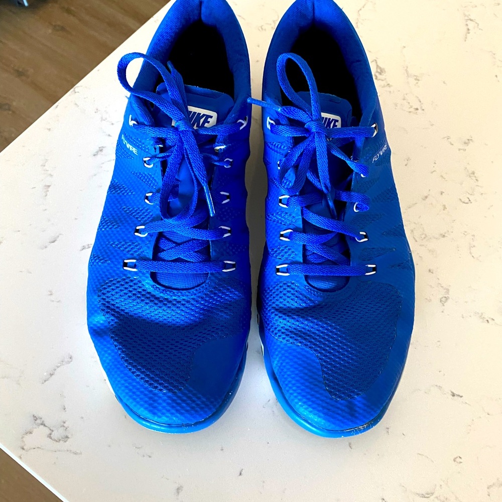 Nike Mens Flywire Shoes